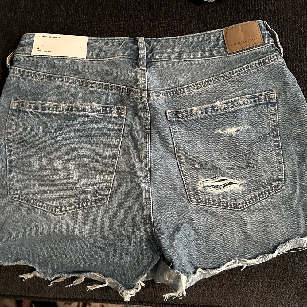 American Eagle Tomgirl Short - size 4 - NWT